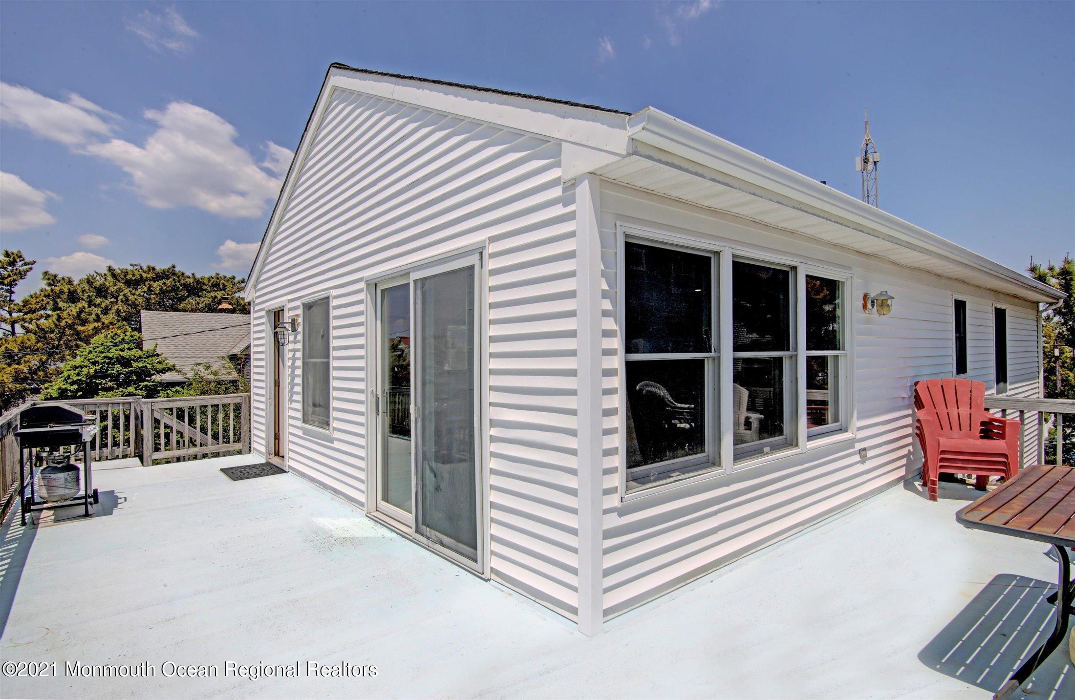 125 31st Street Ship Bottom, NJ 08008 - Photo 40 of 43 mike chakonis (11)