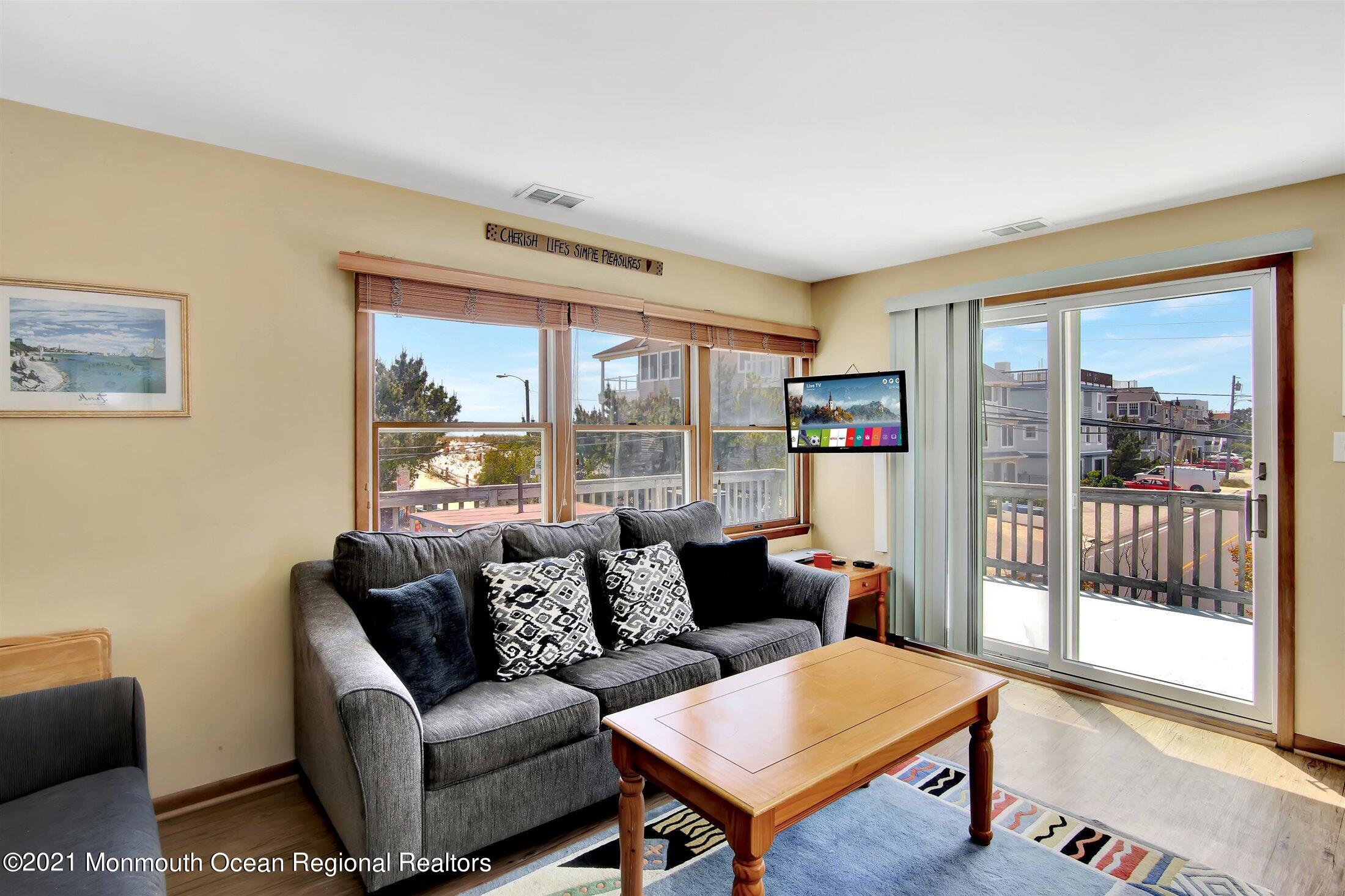 125 31st Street Ship Bottom, NJ 08008 - Photo 42 of 43 mike chakonis (39)