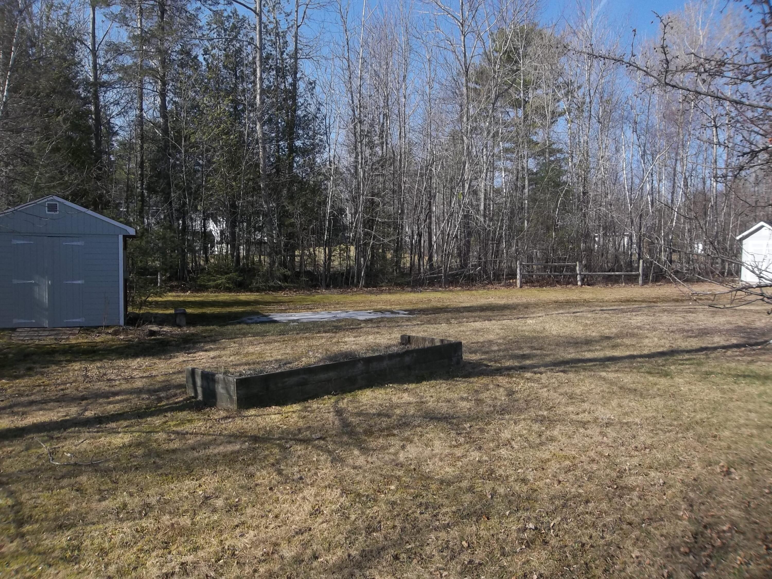 42 Spruce Street Calais, ME 04619 - Photo 4 of 34 100_0657