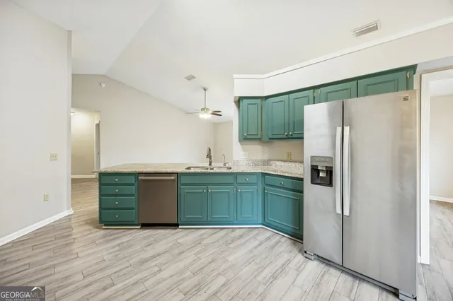 $305,000 | 130 Dunbar Drive, St. Marys, GA 31558