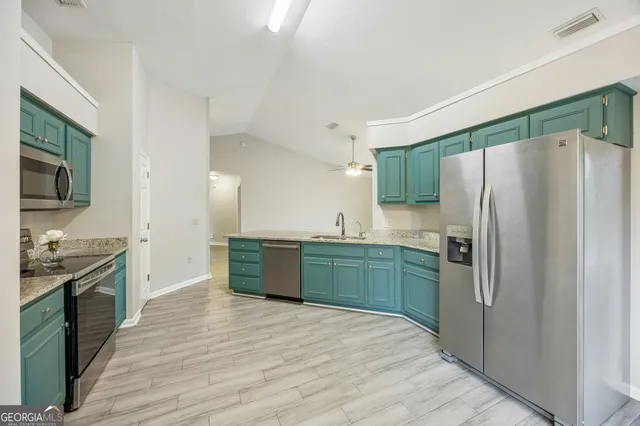 $305,000 | 130 Dunbar Drive, St. Marys, GA 31558