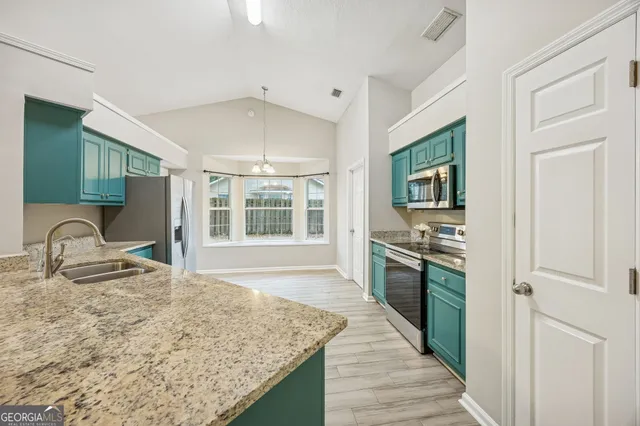 $305,000 | 130 Dunbar Drive, St. Marys, GA 31558