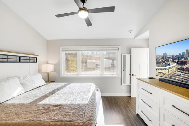 $649,900 | 25-15 Waseca Avenue, Tonka Bay, MN 55331