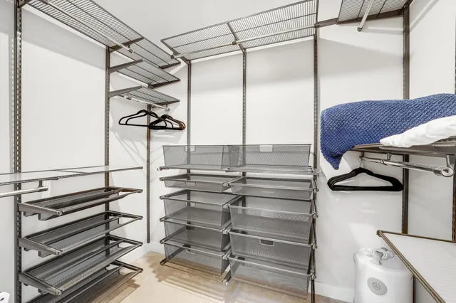 $649,900 | 25-15 Waseca Avenue, Tonka Bay, MN 55331