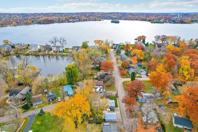 $649,900 | 25-15 Waseca Avenue, Tonka Bay, MN 55331