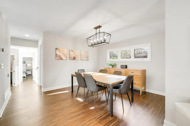 $649,900 | 25-15 Waseca Avenue, Tonka Bay, MN 55331