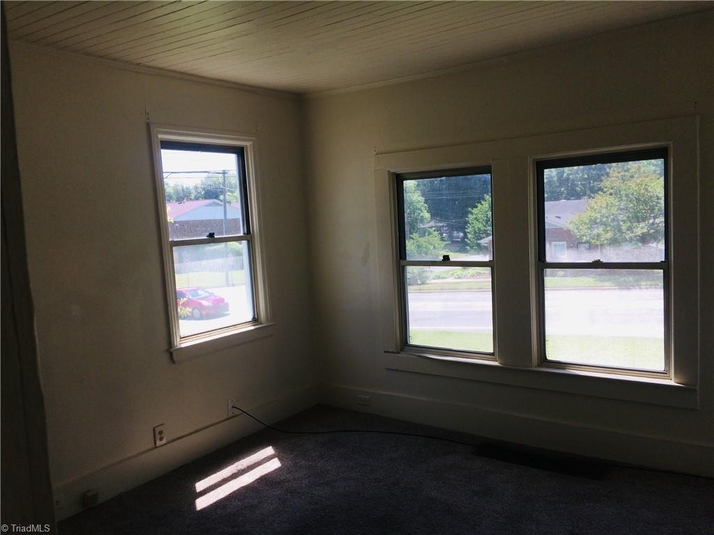 1400 West Meadowview Road Greensboro, NC 27403 - Photo 8 of 16