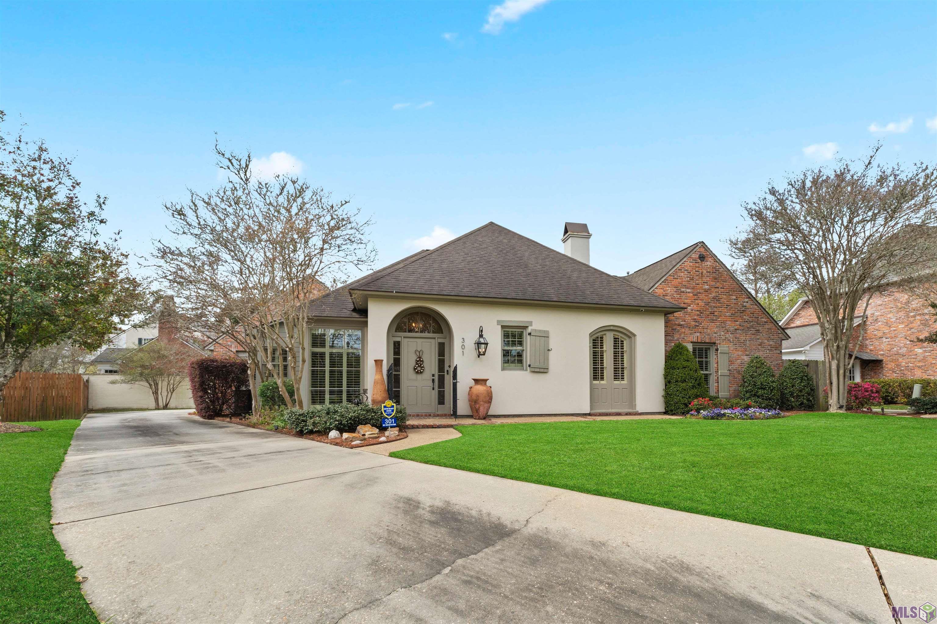 301 West Plantation Ridge Court Baton Rouge, LA 70810 - Photo 1 of 32