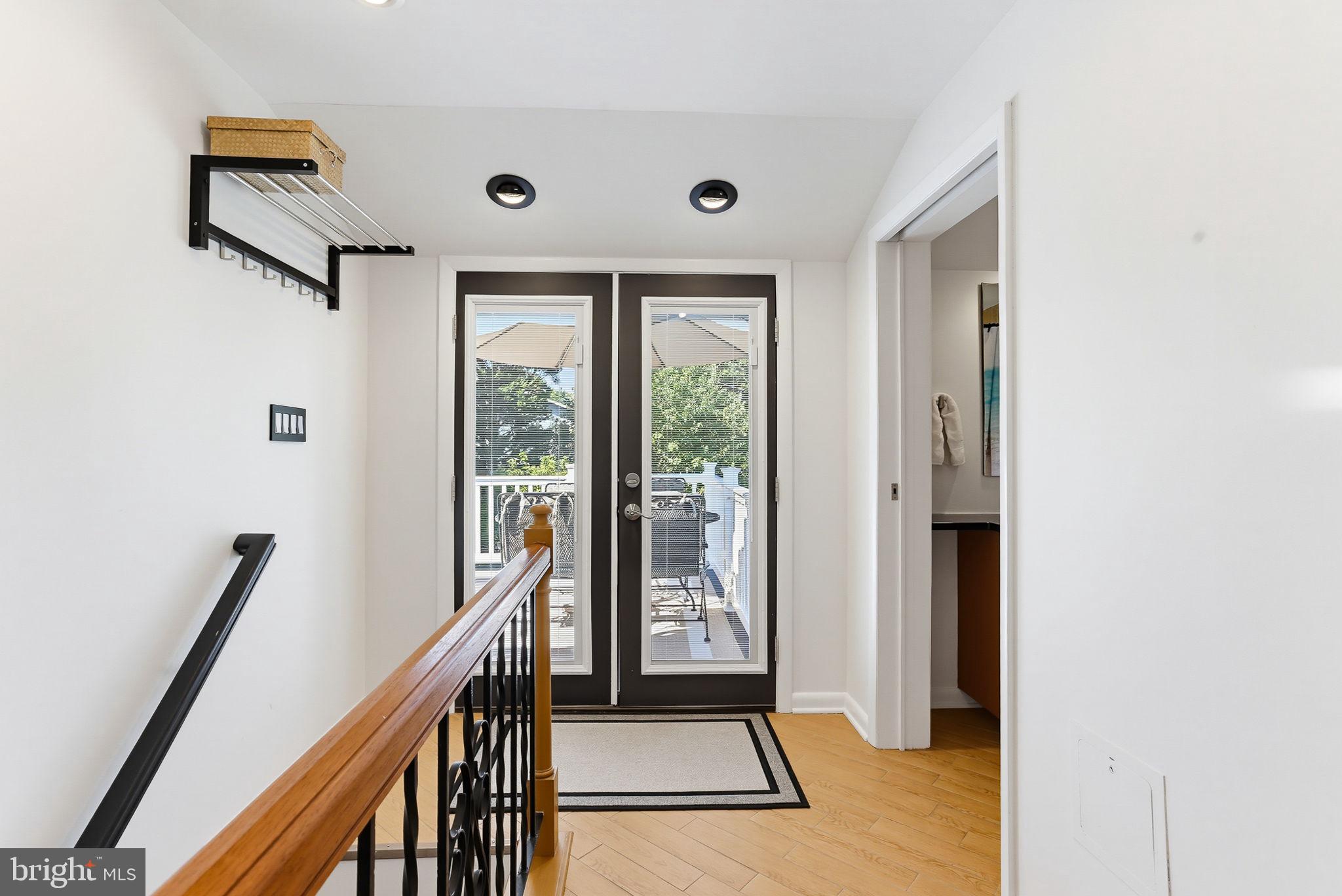 25 Walkern Road Baltimore, MD 21221 - Photo 22 of 48 Upper level with access to private sunny deck