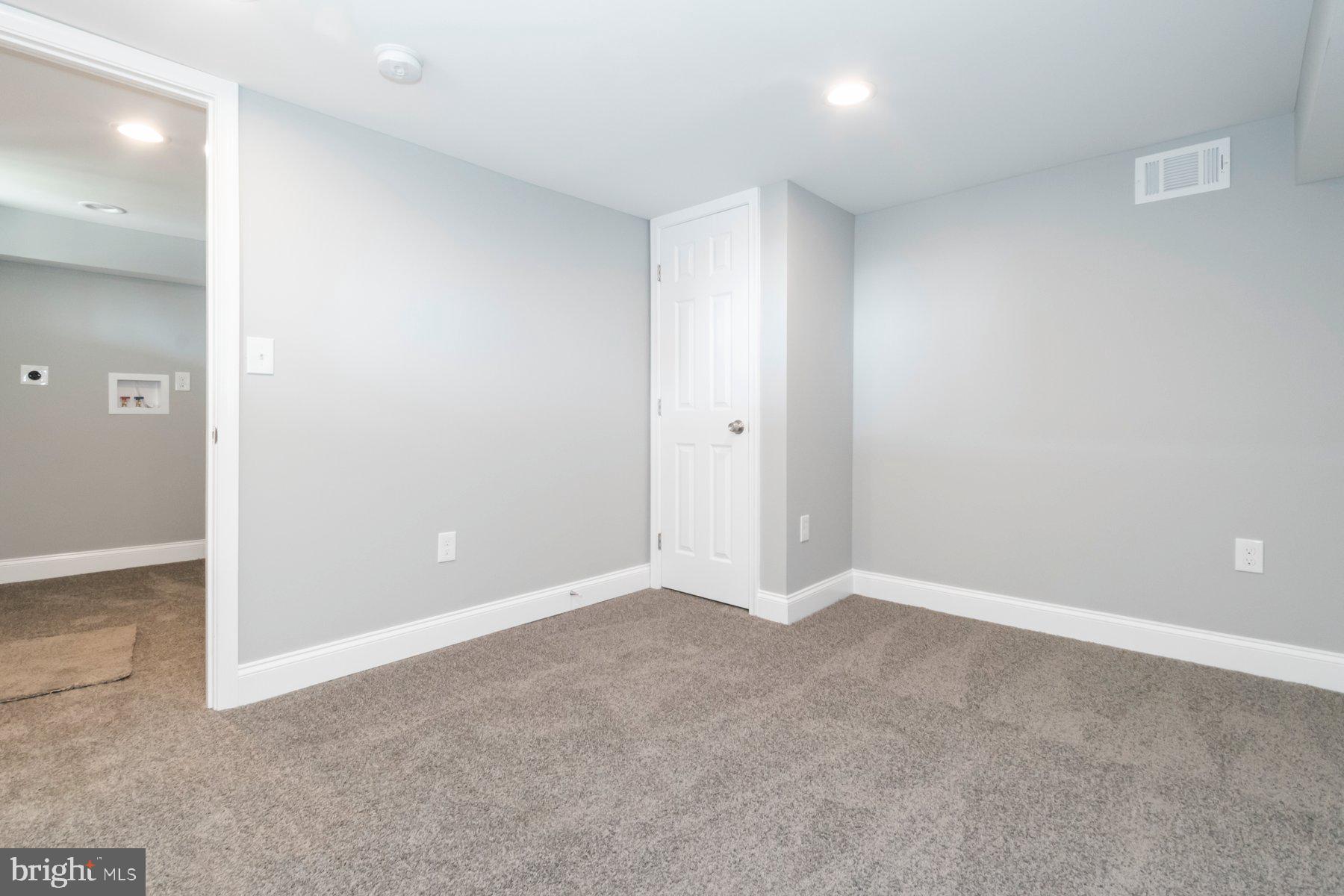 3827 Crestlyn Road Baltimore, MD 21218 - Photo 50 of 57