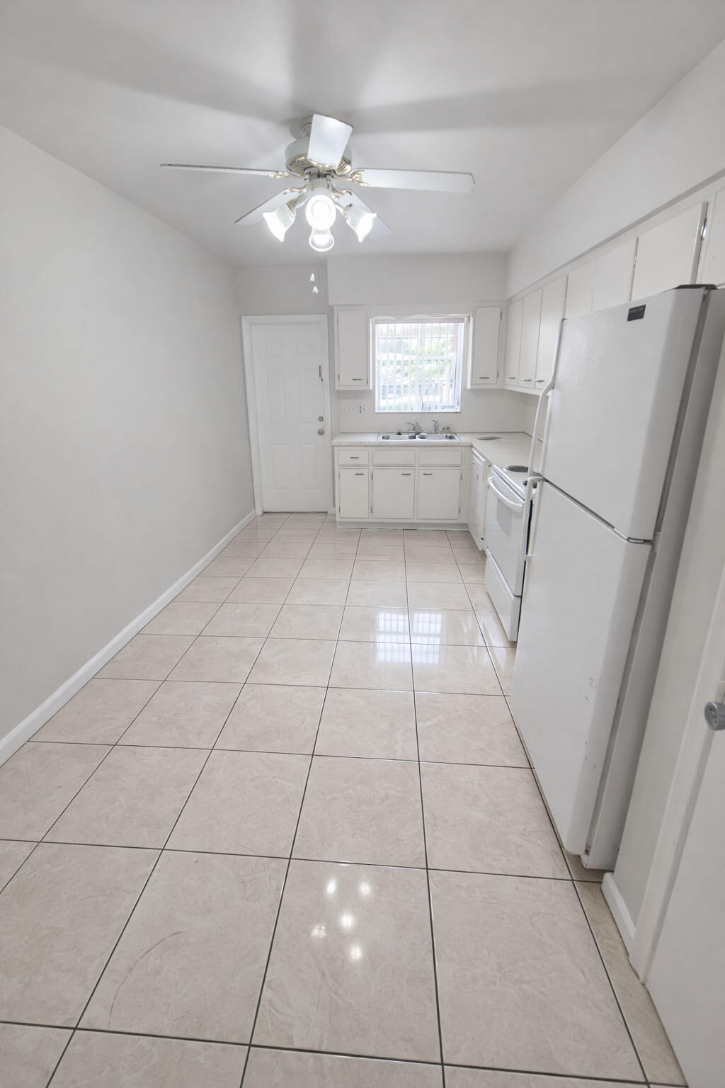 3709 Tyler Street Hollywood, FL 33021 - Photo 9 of 9 ChatGPT Image Mar 25, 2026, 04_16_48 PM