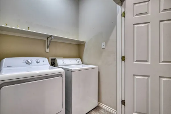 $2,325 | 201 Richards Street, Unit A, College Station, TX 77840