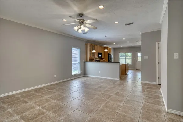 $2,325 | 201 Richards Street, Unit A, College Station, TX 77840