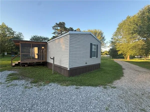 $93,500 | 57 Deville Cutoff Road, Deville, LA 71328