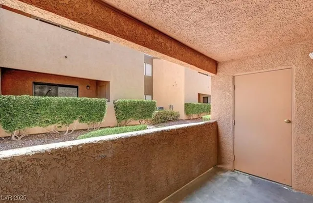 $215,000 | 3151 North Soaring Gulls Drive, Unit 1129, Las Vegas, NV 89128