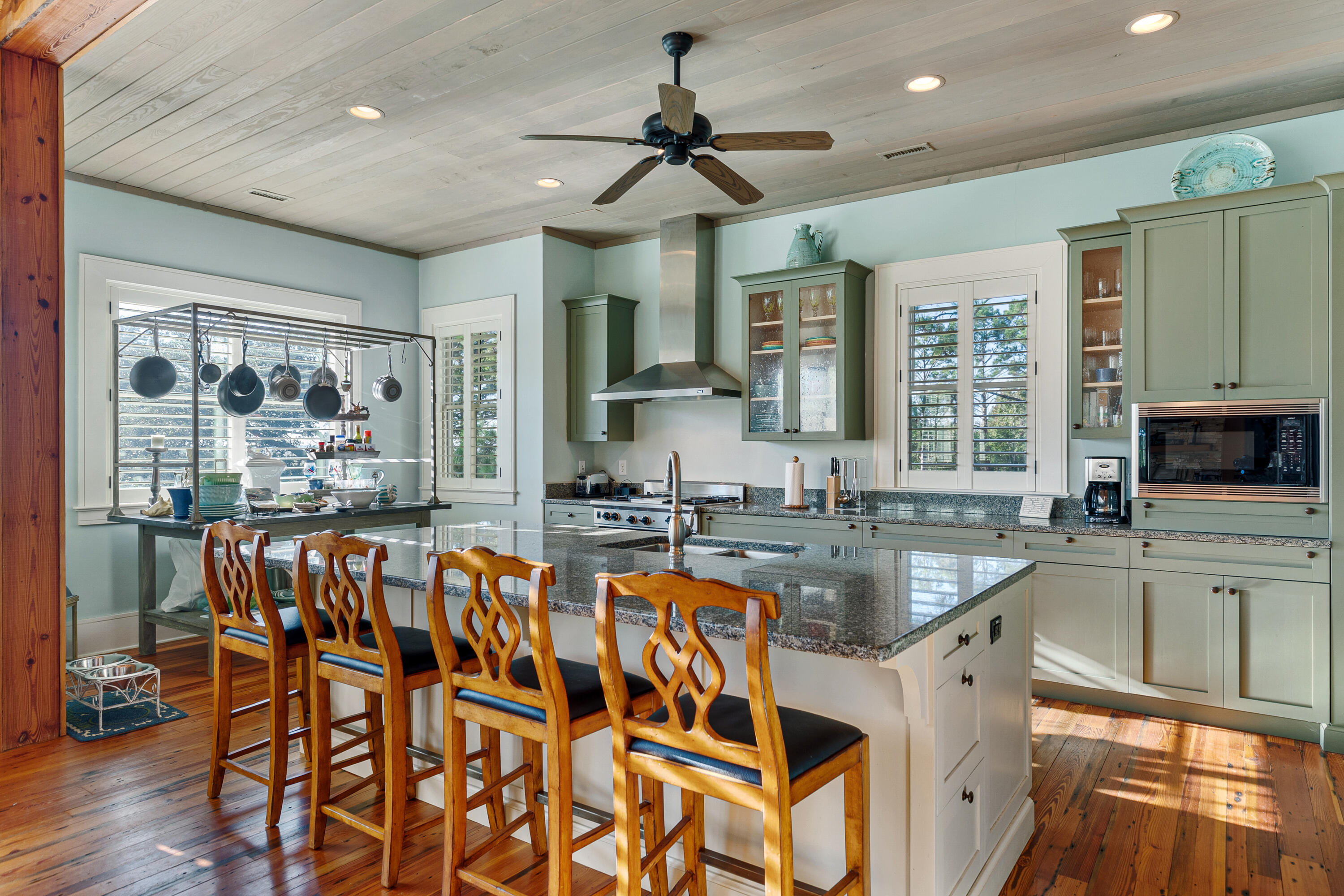 4041 Longmarsh Road Mount Pleasant, SC 29429 - Photo 17 of 87 CB6A6A1D-02F7-45B6-A7A0-AEC14CA61A56