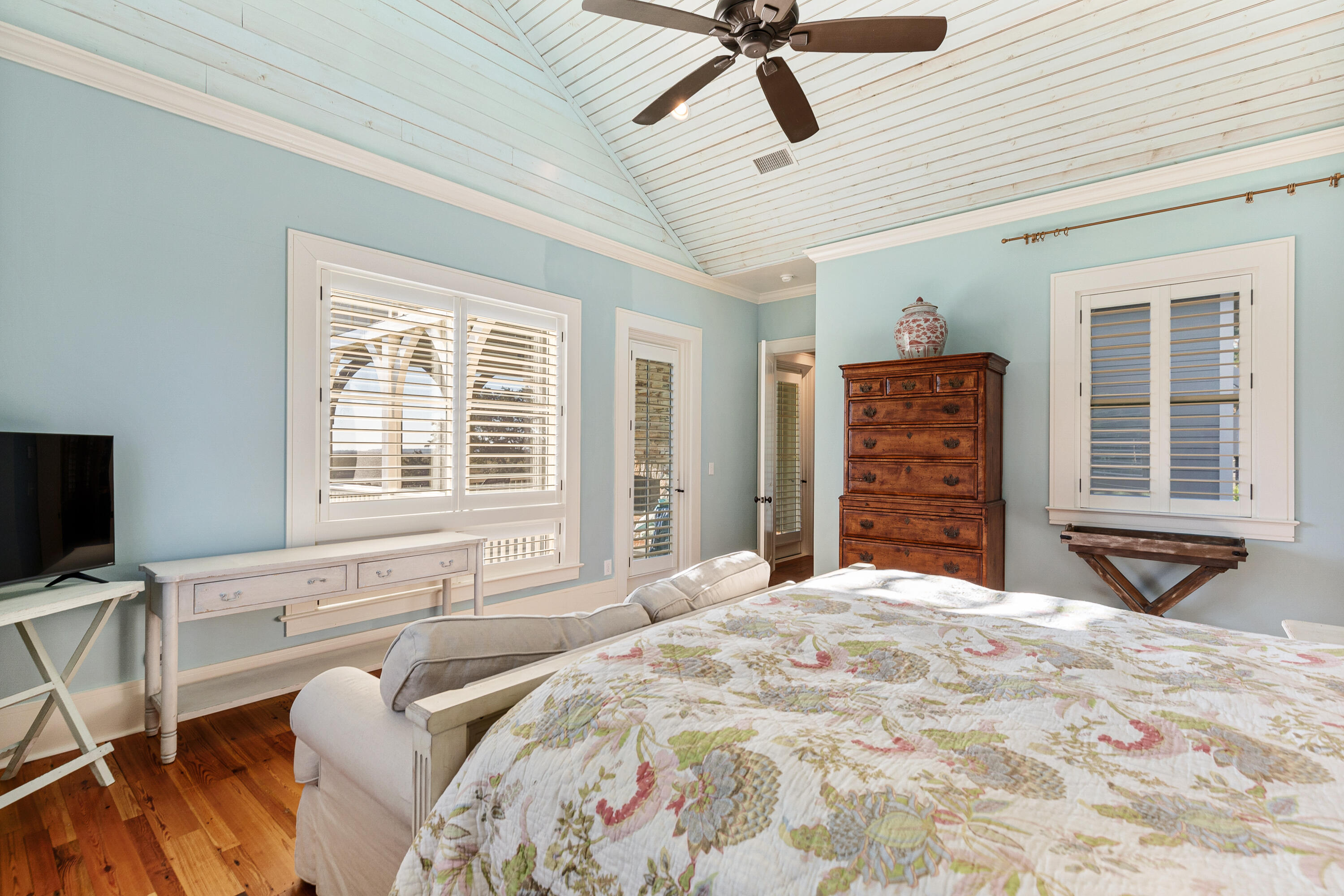 4041 Longmarsh Road Mount Pleasant, SC 29429 - Photo 28 of 87 24FFF2BE-5929-4E2D-BA7A-024697D26AFD
