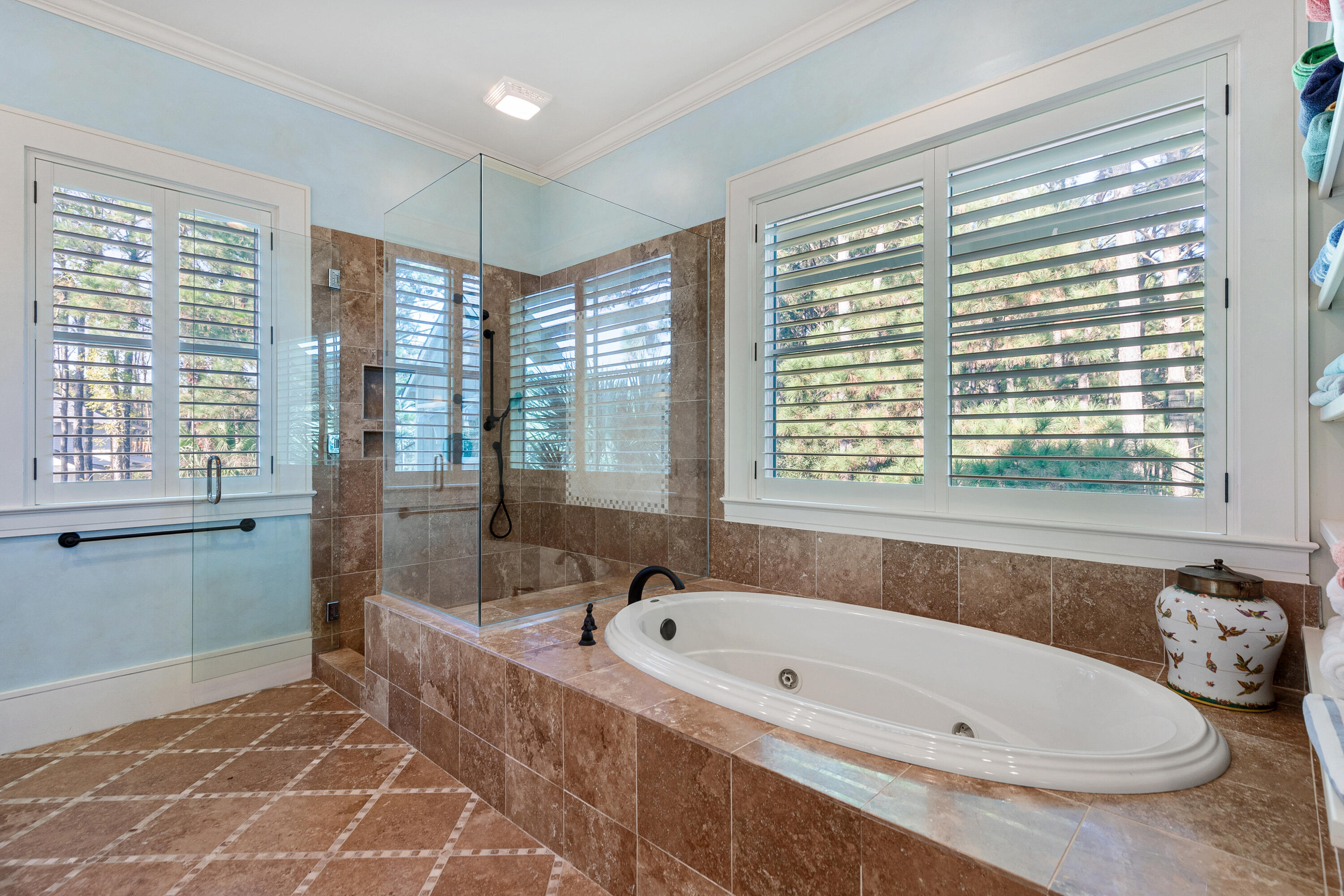 4041 Longmarsh Road Mount Pleasant, SC 29429 - Photo 32 of 87 3E882F0C-3DDC-44D0-88C2-A322FB0490DD