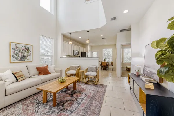 $340,000 | 1719 Roseburg Drive, Austin, TX 78754