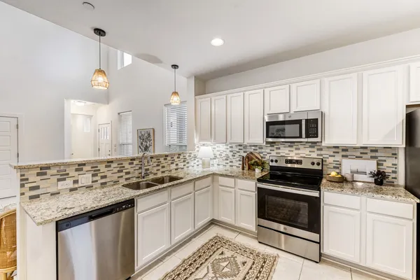 $340,000 | 1719 Roseburg Drive, Austin, TX 78754