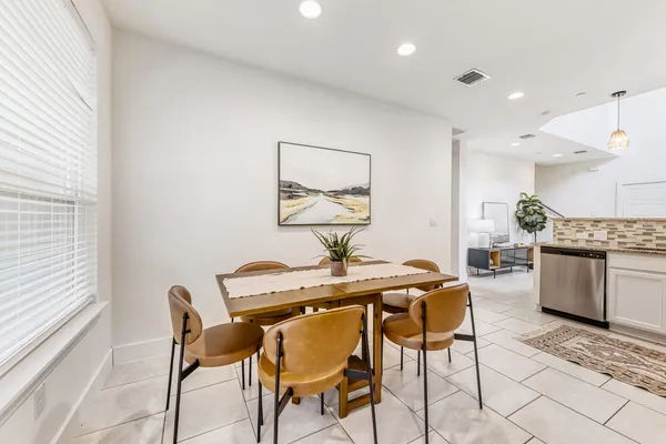 $340,000 | 1719 Roseburg Drive, Austin, TX 78754