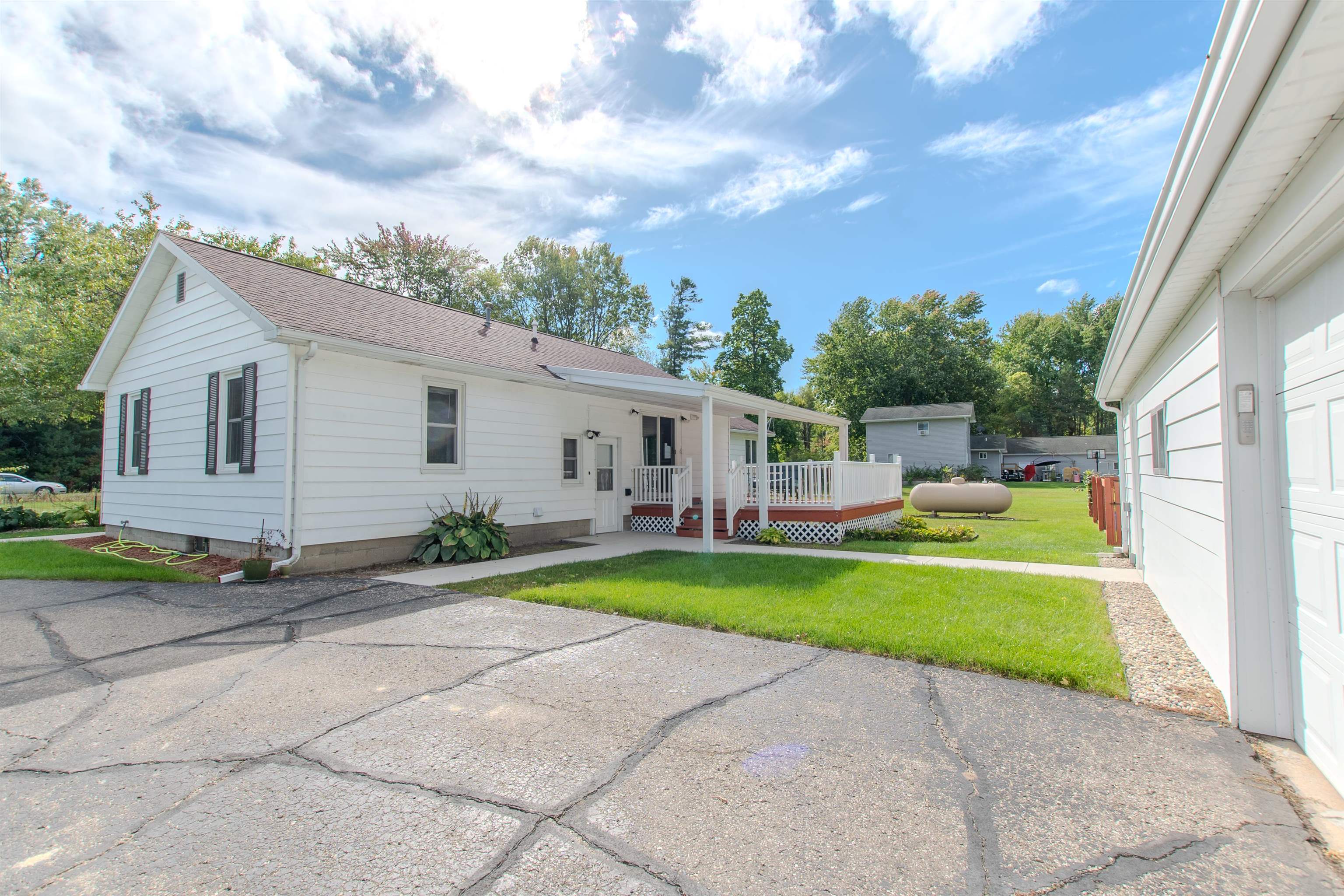 2919 North Castor Road Coleman, MI 48618 - Photo 11 of 37 Gallery Image 11