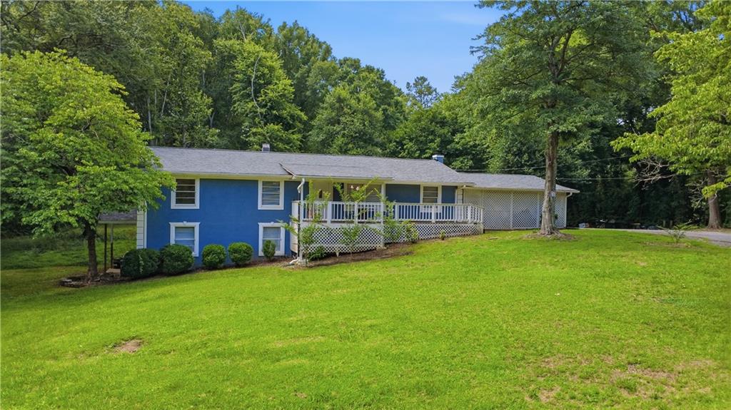 1370 Blackwell Road Marietta, GA 30066 - Photo 3 of 23