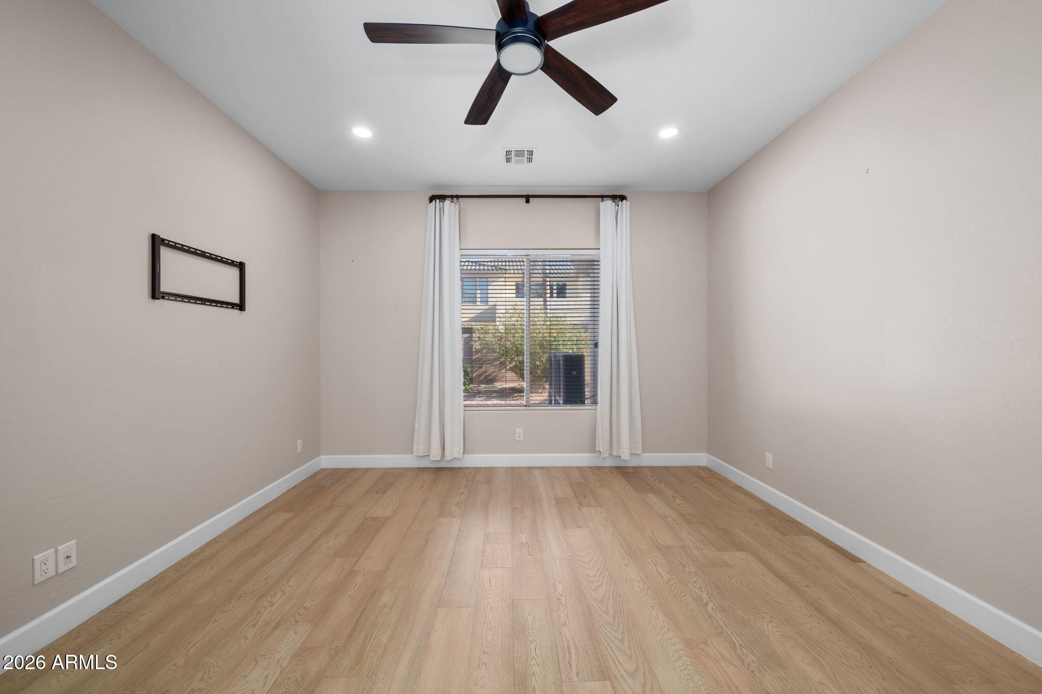 2517 South Constellation Way Gilbert, AZ 85295 - Photo 35 of 104