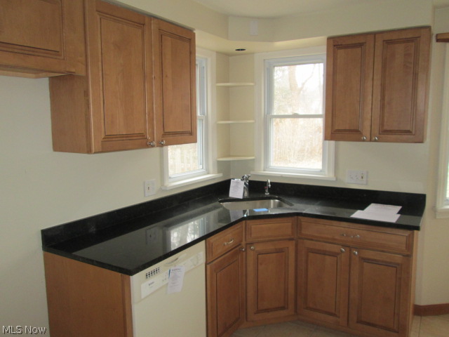 1139 Haselton Road Cleveland Heights, OH 44121 - Photo 3 of 12