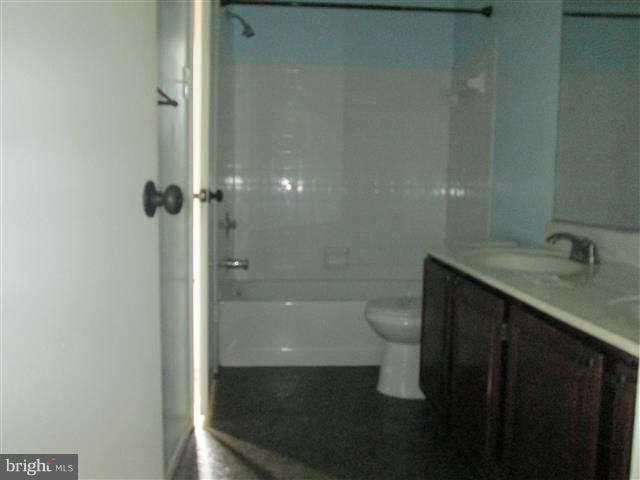 4615 Panacea Road Baltimore, MD 21208 - Photo 9 of 21 Bath