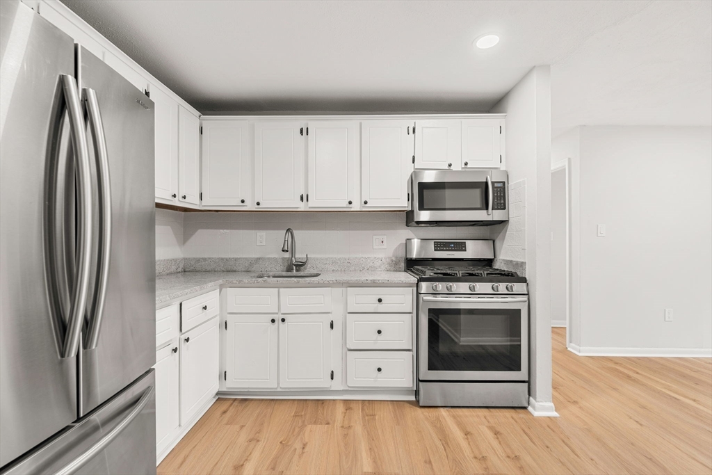 81 High Street, Unit 9 Amesbury, MA 01913 - Photo 2 of 31