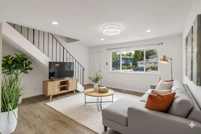 $2,350,000 | 10357 Greenwood Court, Cupertino, CA 95014