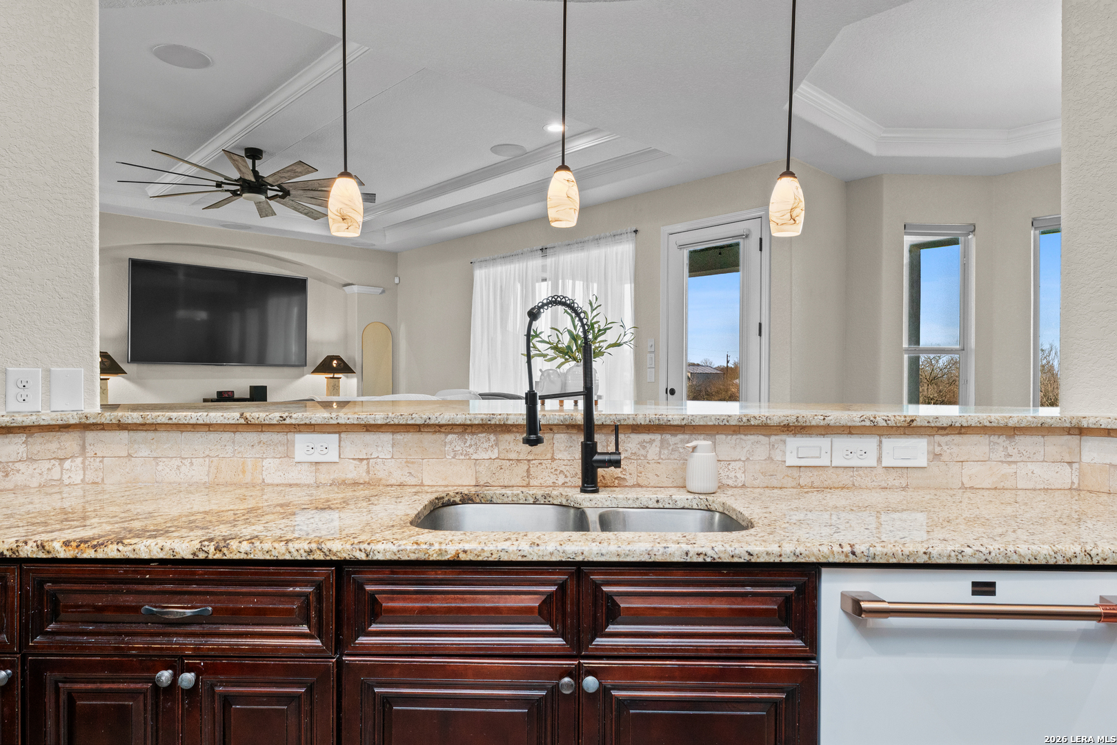 508 Wagon Train Road La Vernia, TX 78121 - Photo 15 of 49