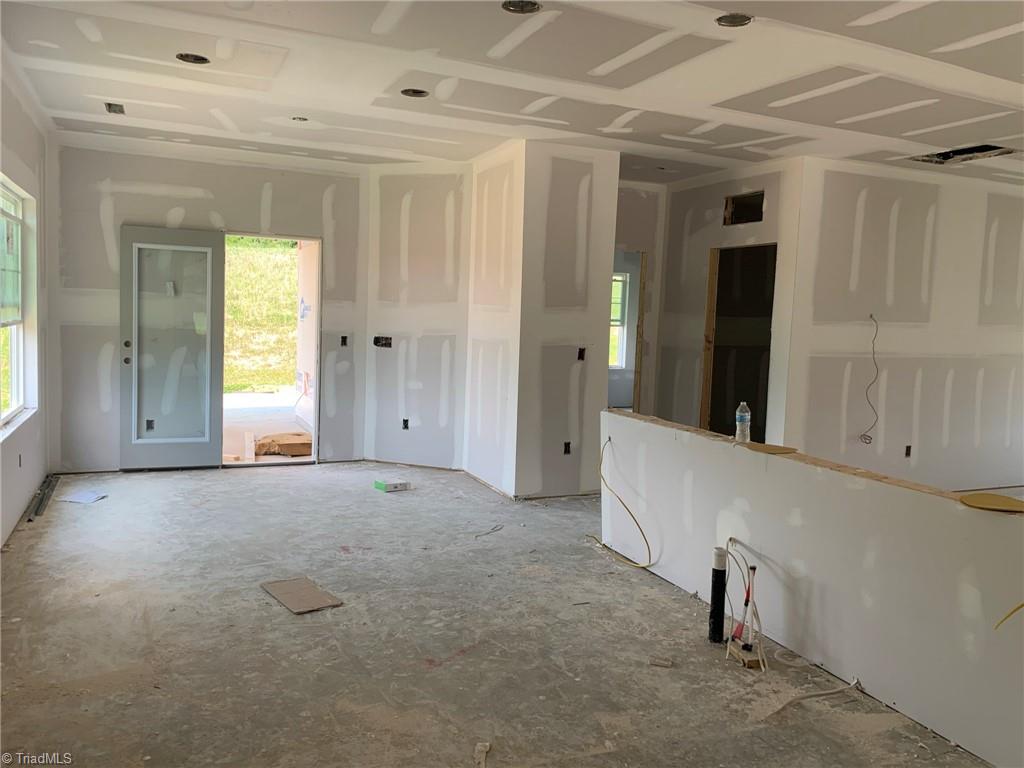 3265 Alyssa Way High Point, NC 27265 - Photo 9 of 18 Gallery Image 9