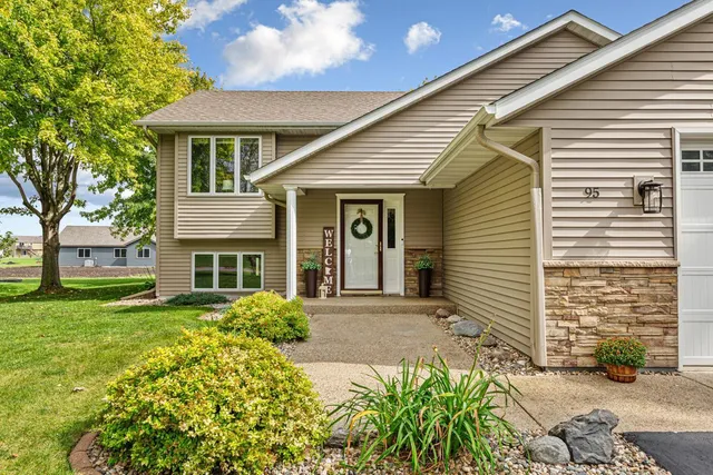 $440,000 | 95 Evergreen Court, Madison Lake, MN 56063