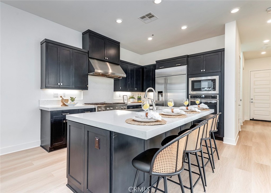 168 Scale Irvine, CA 92618 - Photo 5 of 19