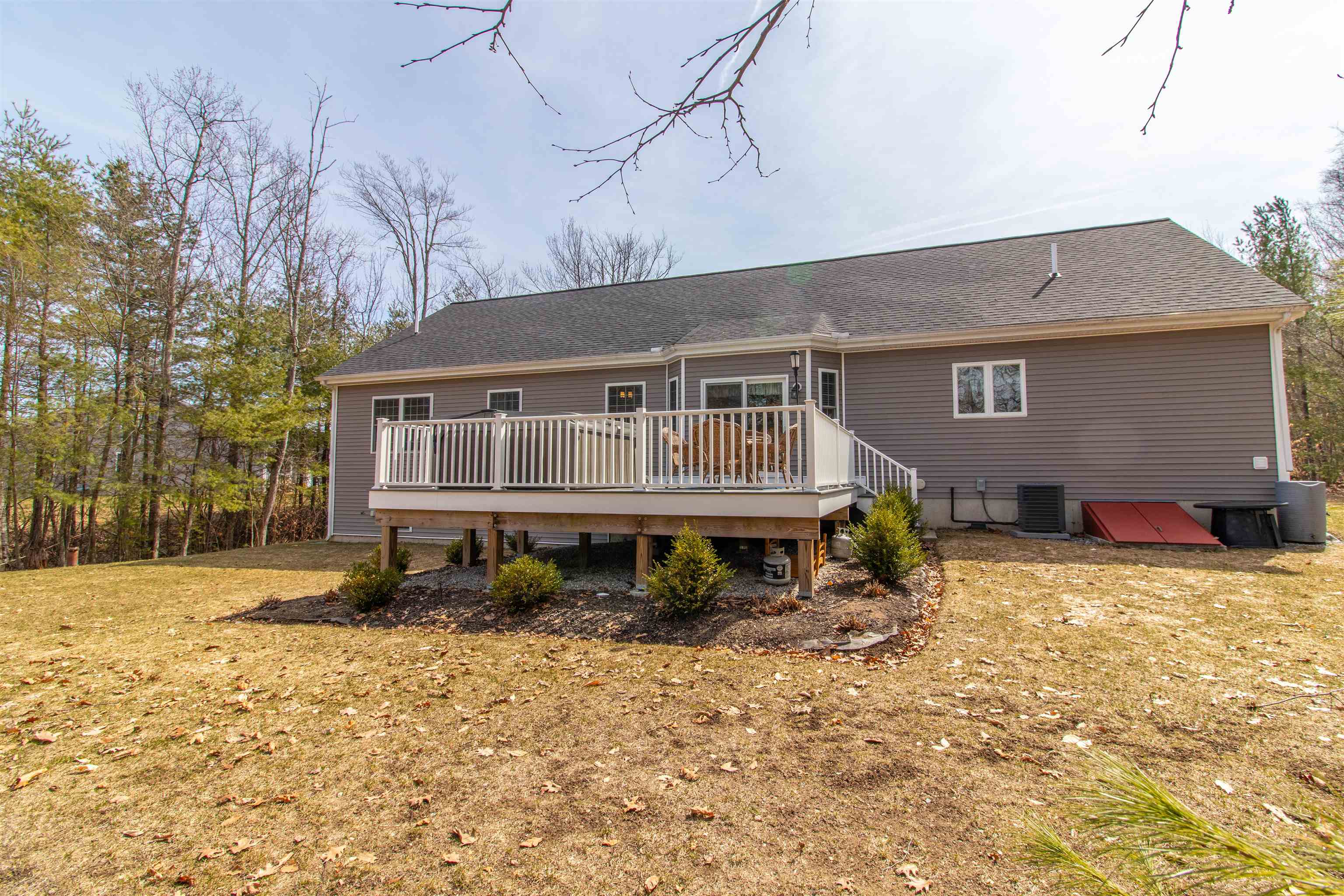 123 Falcon Ridge Road Milford, NH 03055 - Photo 4 of 49