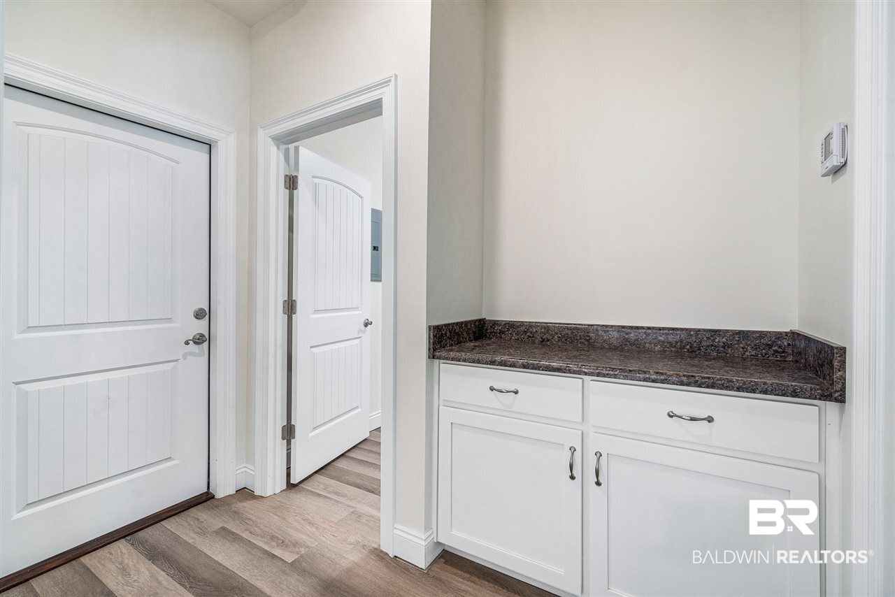 10356 Gayfer Rd Extension Fairhope, AL 36532 - Photo 15 of 22 Hallway counter/nook