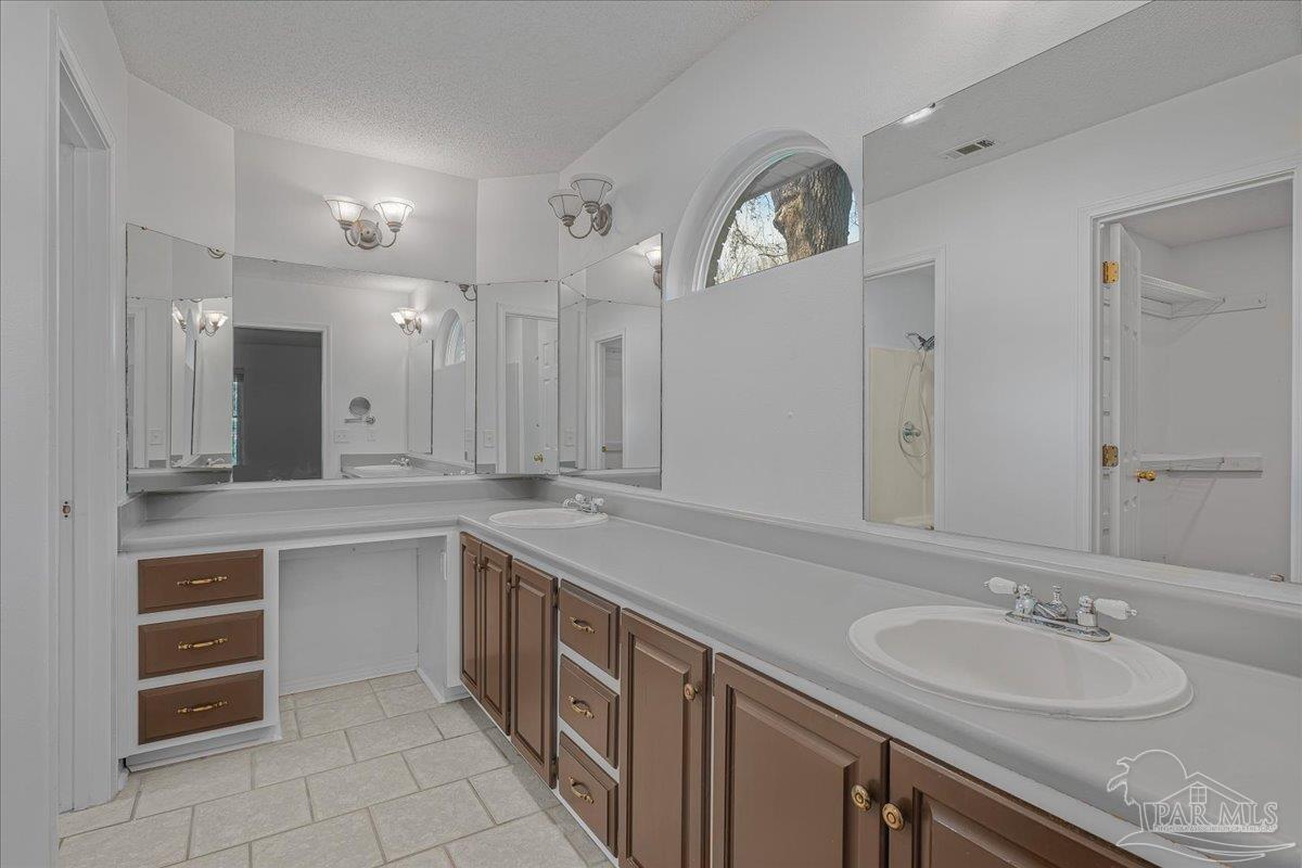 5704 Janet Street Milton, FL 32570 - Photo 15 of 30