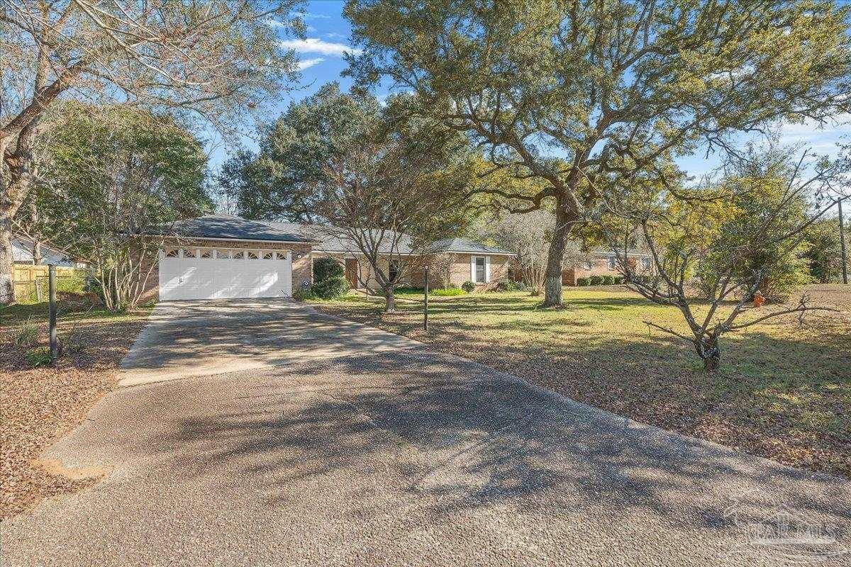 5704 Janet Street Milton, FL 32570 - Photo 2 of 30
