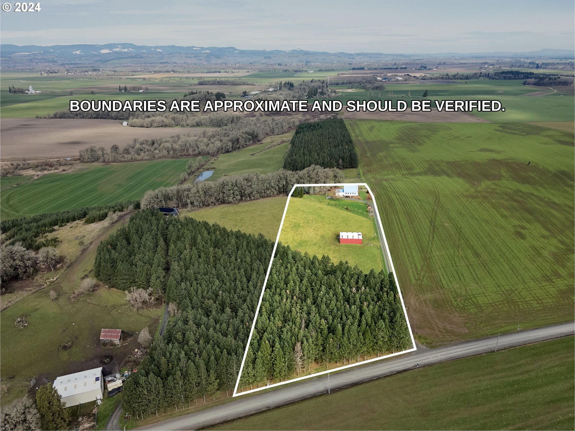 12795 Beck Road Dallas, OR 97338 - Photo 3 of 48 a view of a yard
