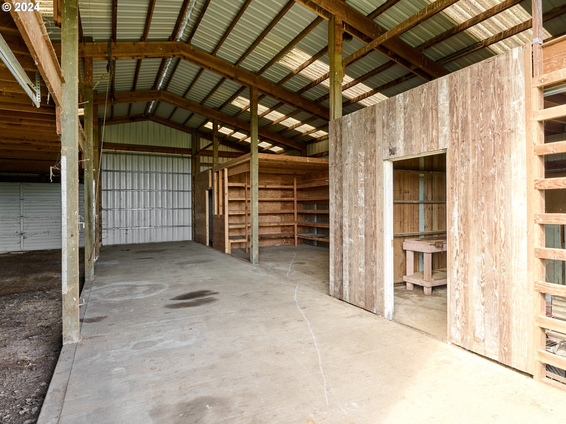 12795 Beck Road Dallas, OR 97338 - Photo 39 of 48 a view of empty room with an empty space