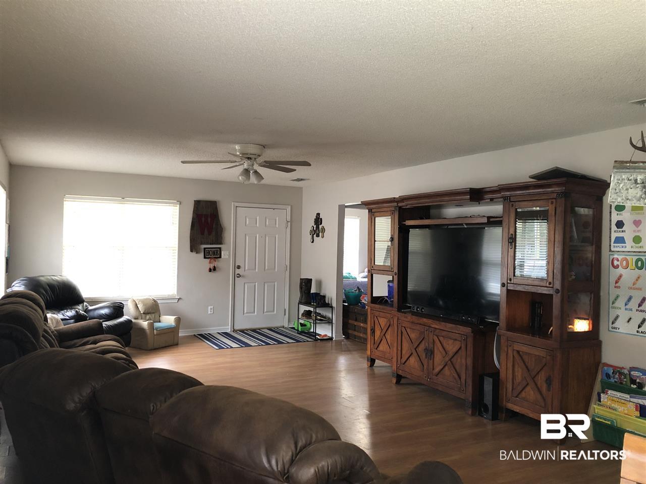 22905 Monroe Street Robertsdale, AL 36567 - Photo 4 of 39