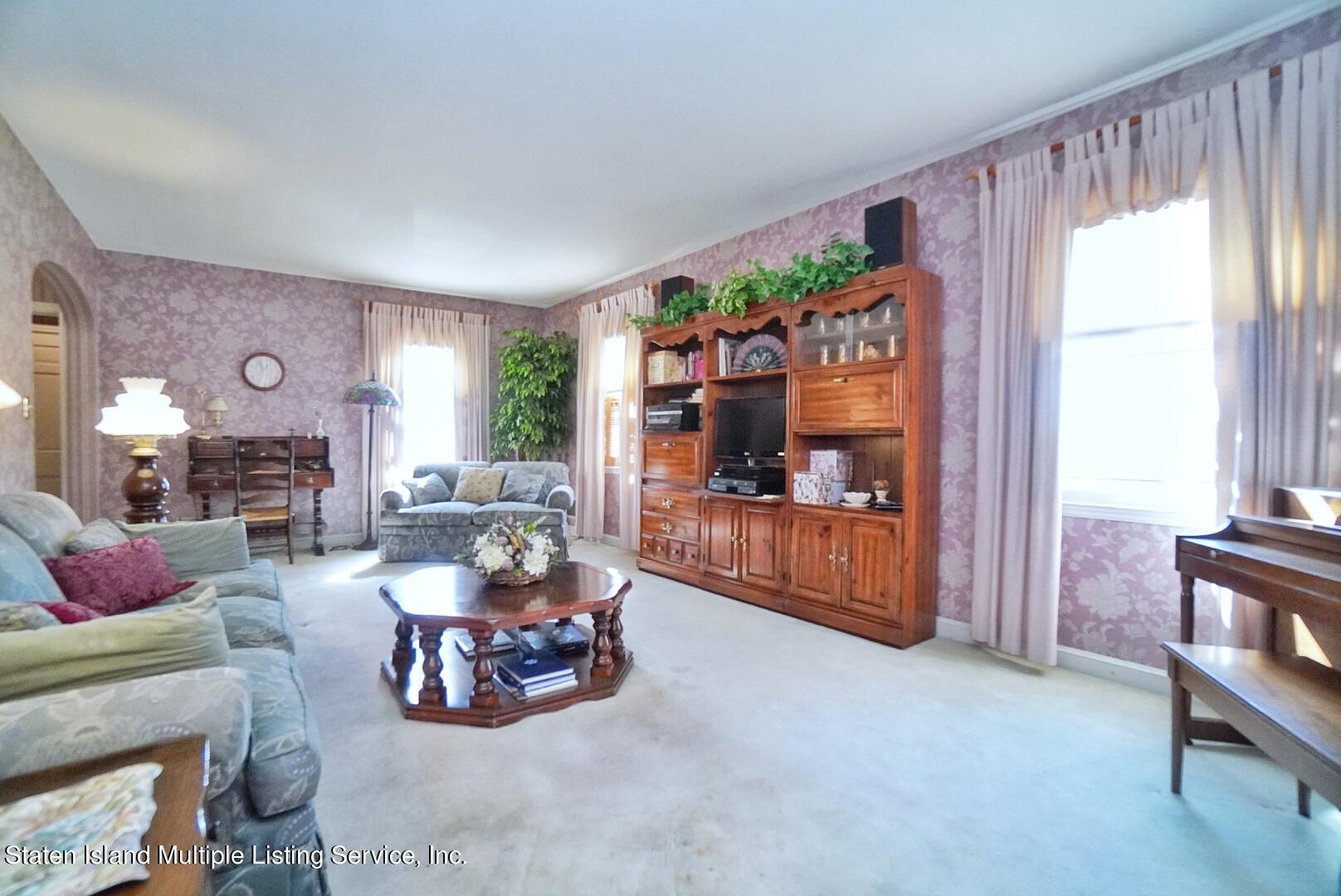 745 West Fingerboard Road Staten Island, NY 10305 - Photo 8 of 33 Photo Feb 28, 12 39 18 PM