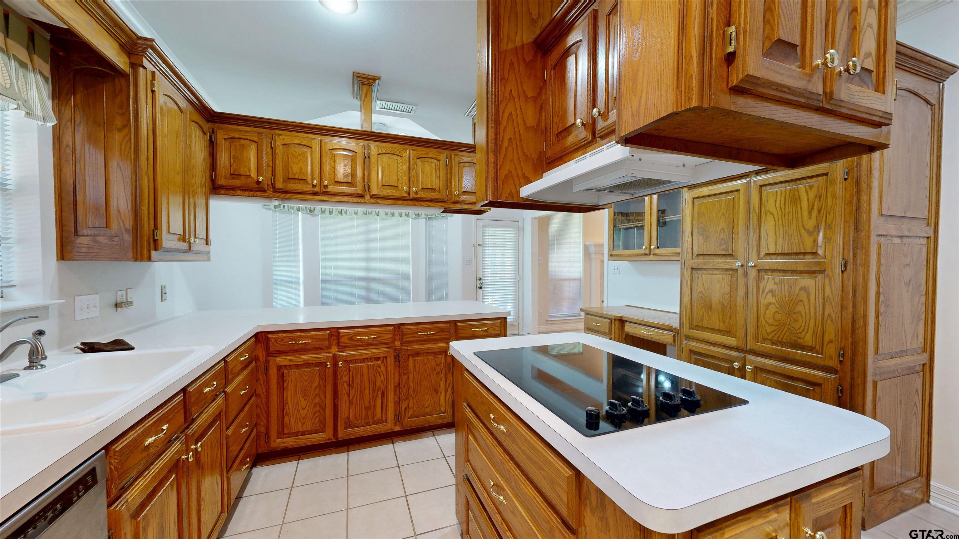 1266 Santa Fe Trail Tyler, TX 75703 - Photo 10 of 36