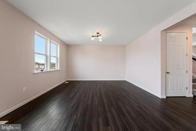 $460,000 | 409 Warrenfeltz Place, Strasburg, VA 22657