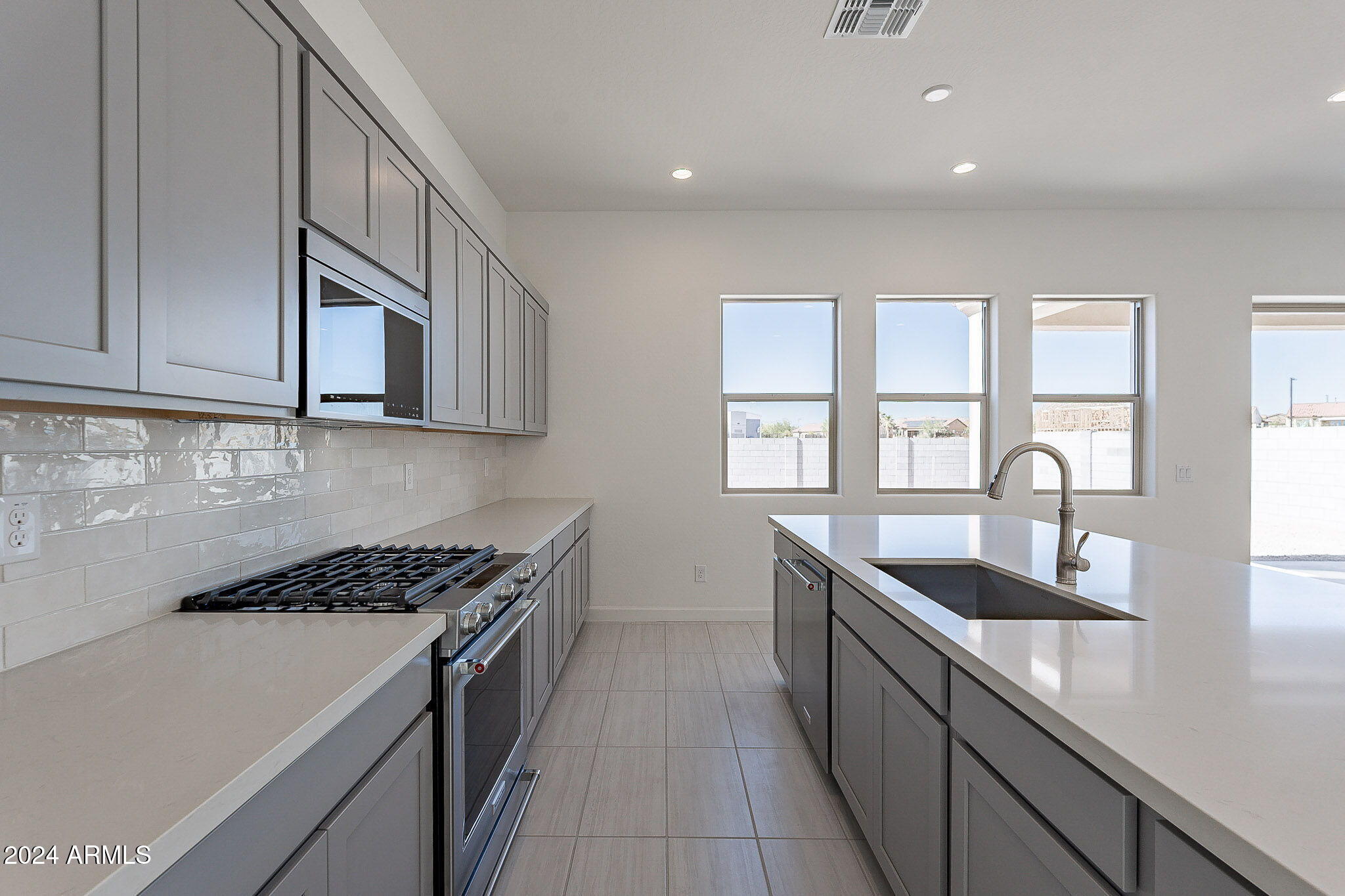 17984 West Long Lake Road Goodyear, AZ 85338 - Photo 16 of 49 15-web-or-mls-Long-15 (1)