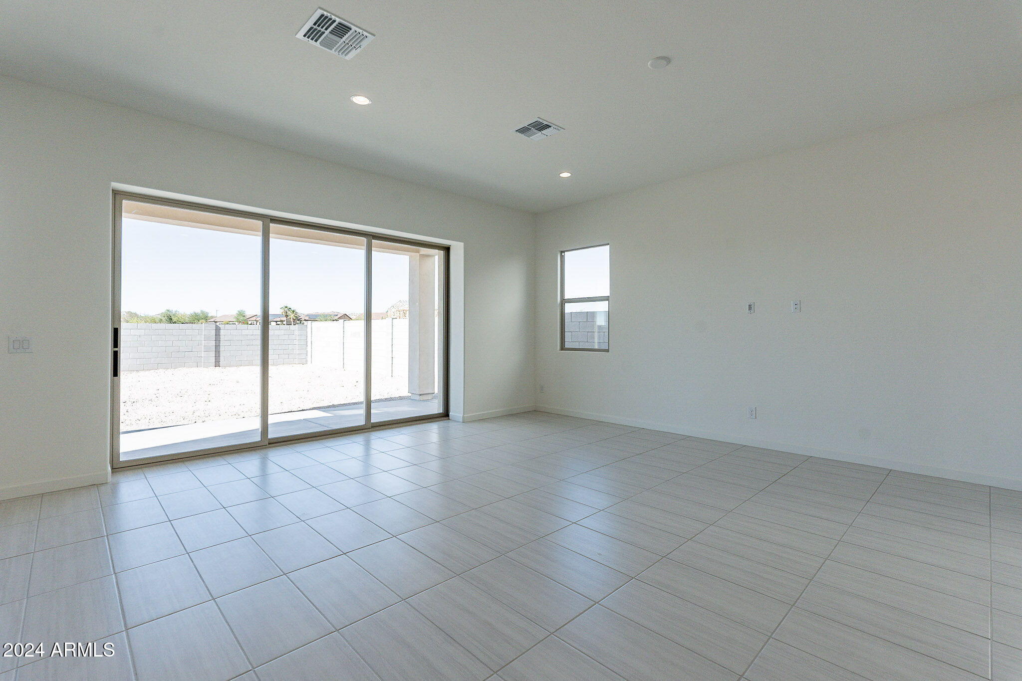 17984 West Long Lake Road Goodyear, AZ 85338 - Photo 23 of 49 22-web-or-mls-Long-22 (1)