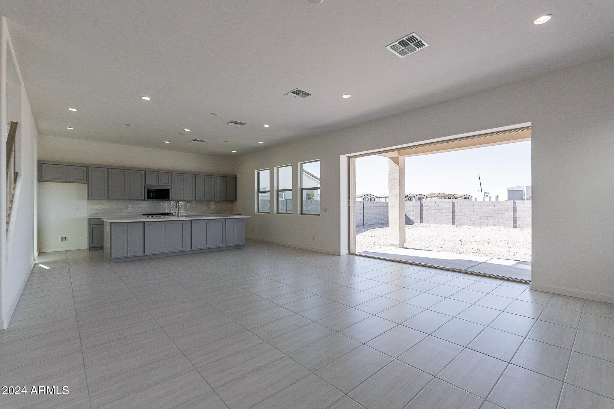 17984 West Long Lake Road Goodyear, AZ 85338 - Photo 7 of 49 7-web-or-mls-Long-7 (1)