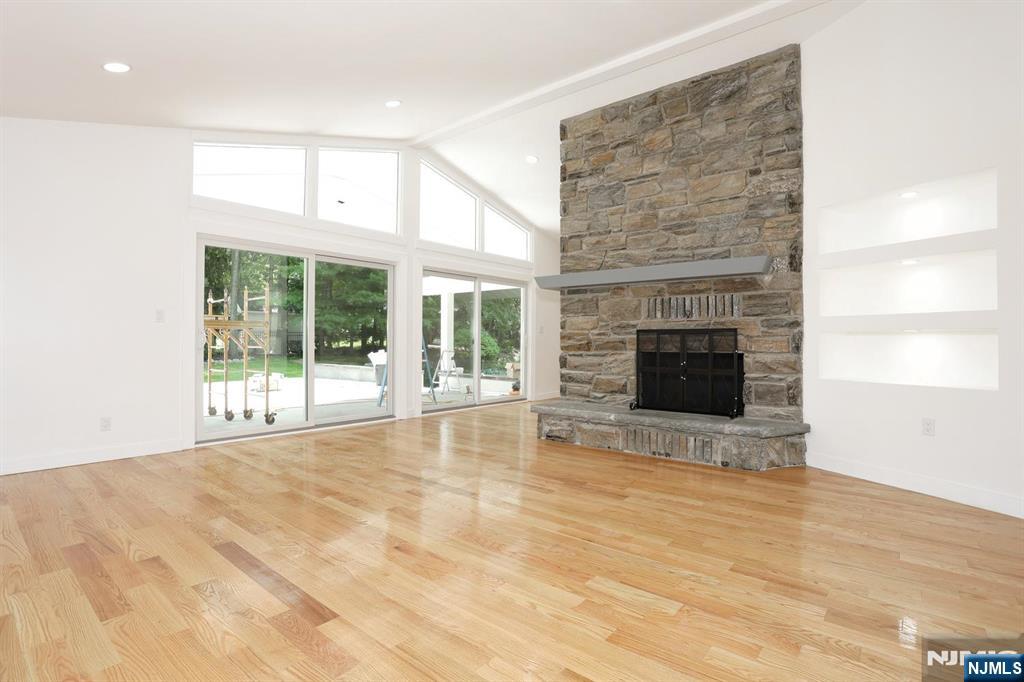51 Mill Rd Extension Woodcliff Lake, NJ 07677 - Photo 6 of 50